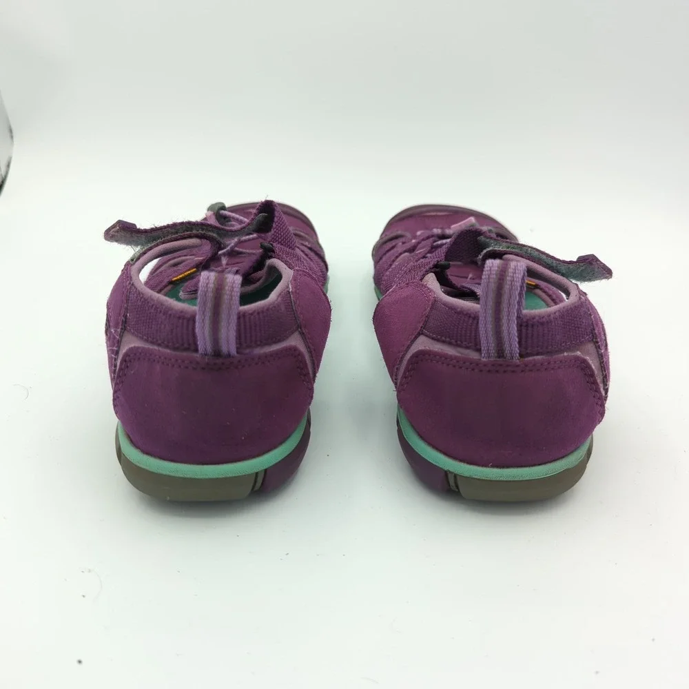 KEEN‎ Seacamp II CNX Sandals Gorp Adventure Water Shoes Girls 7 US 39 Outdoor